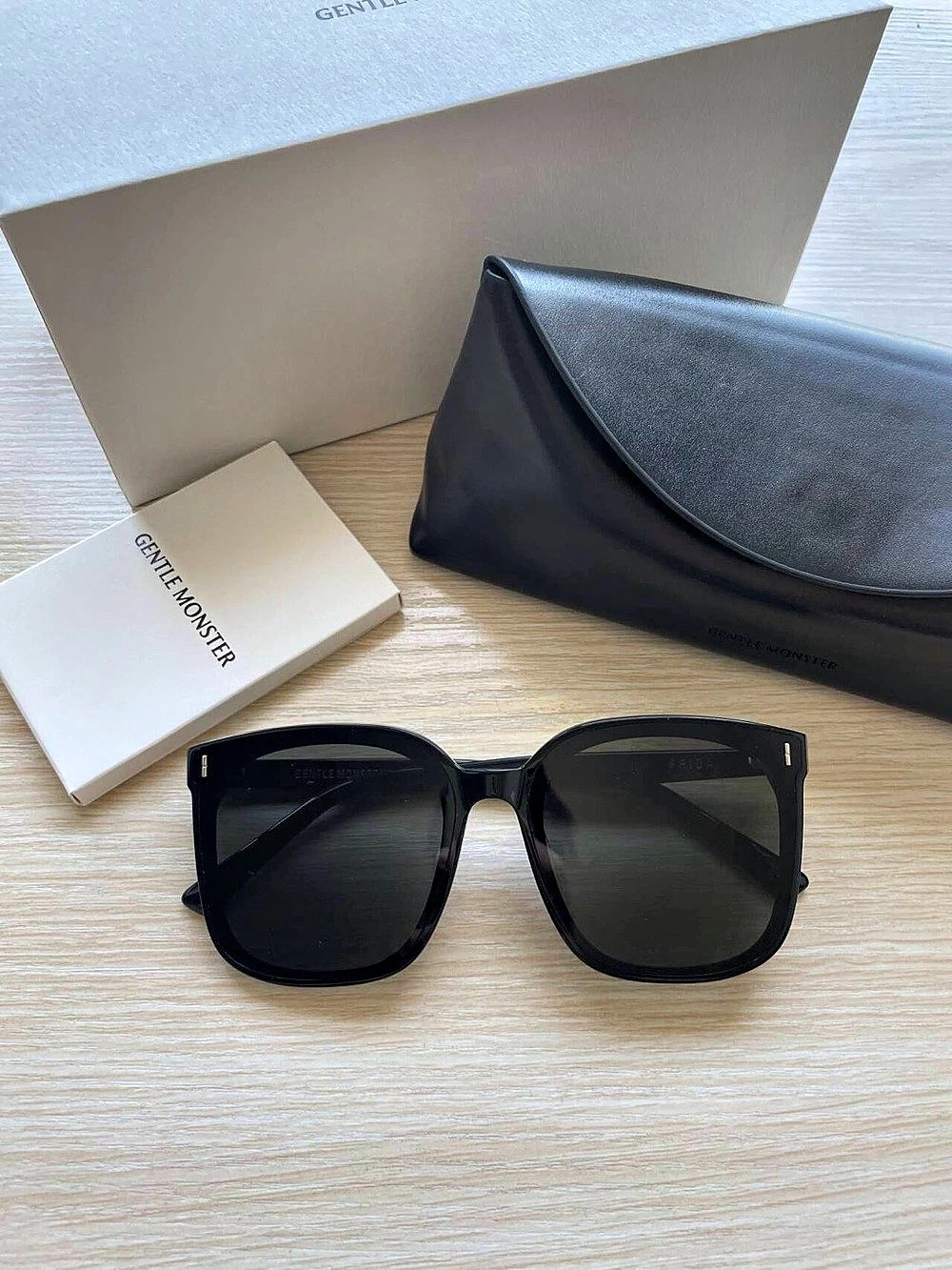 Gentle Monster Frida 01 Black Sunglasses